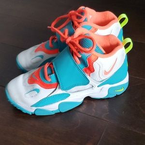 NIKE Air Speed Turf